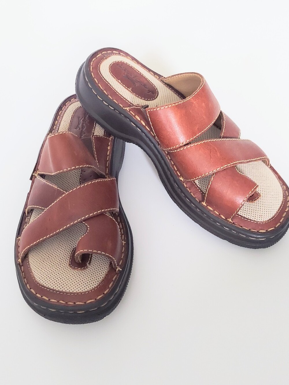 Brown's Landing Womens Slip On Brown Leather Sandals Size 6M